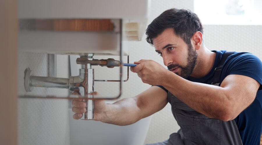 Faucet aerator cleaning/replacement in Chamisal, NM